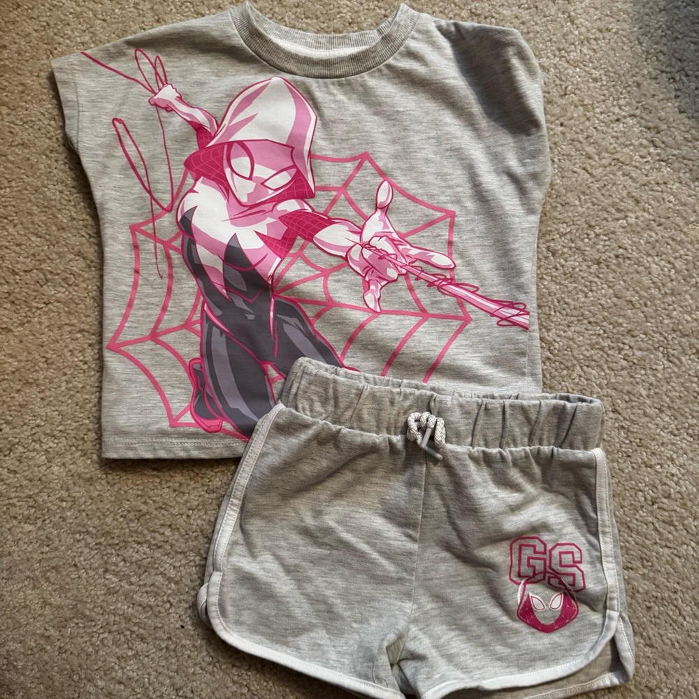 ❤️3 for $10! Ghost spider 2 piece set